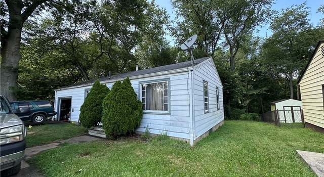 Photo of 505 Harrison St, Louisville, OH 44641