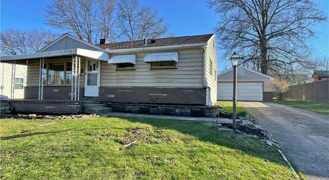Photo of 2447 Chaney Cir, Youngstown, OH 44509