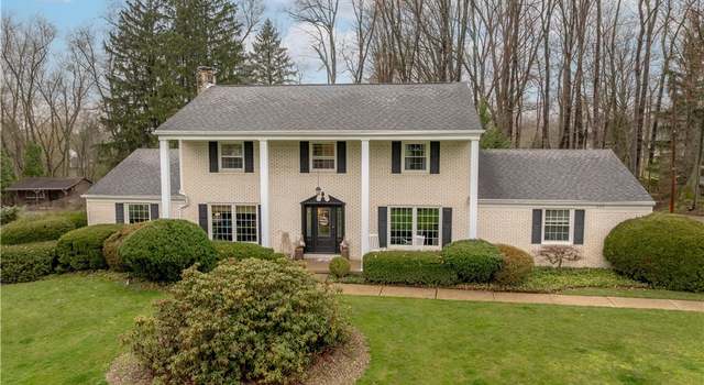 Photo of 2119 Devonshire Dr NW, Canton, OH 44708