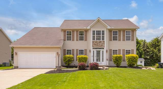 Photo of 884 Beacon St, Brunswick, OH 44212