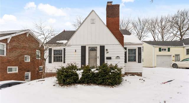 Photo of 226 Korman Ave NE, Massillon, OH 44646