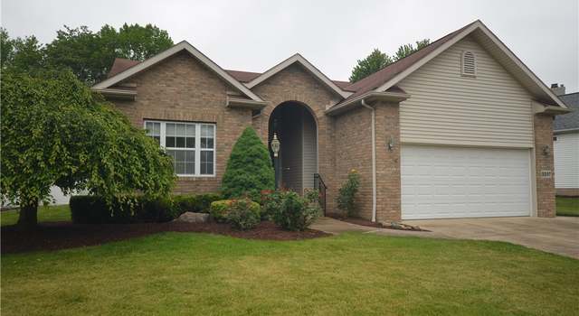 Photo of 3297 Bath Heights Dr, Cuyahoga Falls, OH 44223