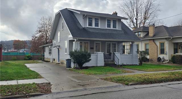 Photo of 303 W 5th St, Williamstown, WV 26187