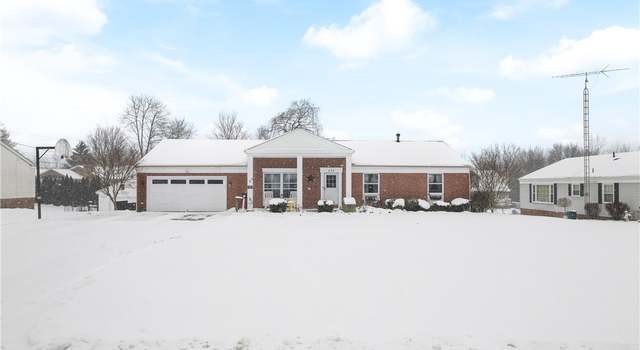 Photo of 630 Prior Park Dr, Cuyahoga Falls, OH 44223