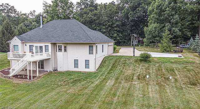 Photo of 3784 Willow Brook Dr, Ravenna, OH 44266