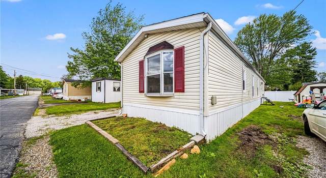 Photo of 141 Marilyn Dr, Madison, OH 44057