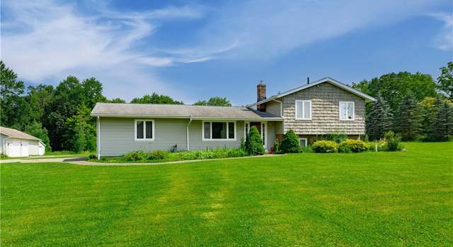 Photo of 99 Boston Mills Rd W, Peninsula, OH 44264