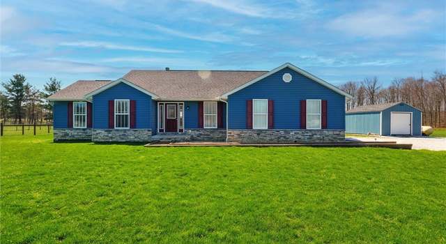 Photo of 2340 Pheasant Run Dr, Austinburg, OH 44010