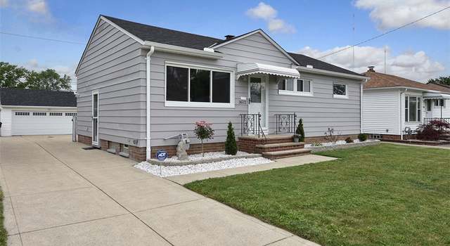 Photo of 3612 Center Dr, Parma, OH 44134