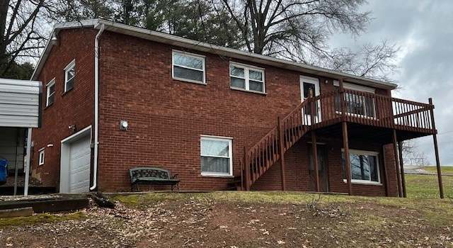 Photo of 1464 Lost Pavement Rd, Parkersburg, WV 26101