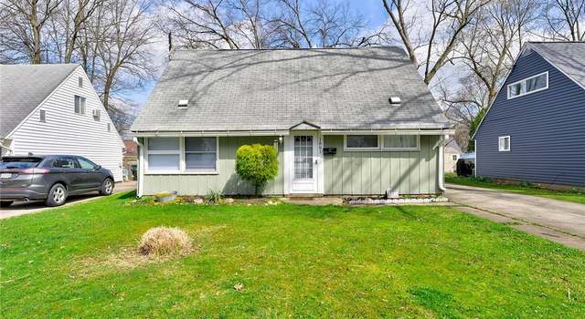 Photo of 1881 Windsor St, Cuyahoga Falls, OH 44221