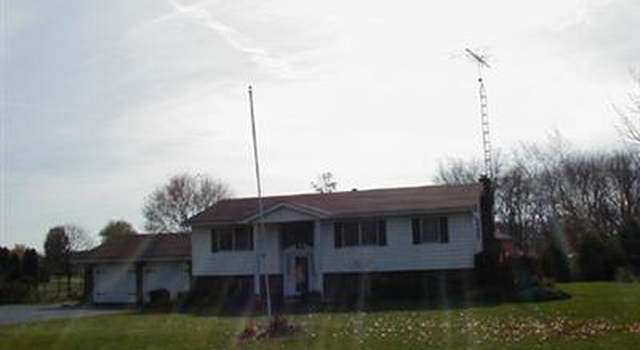 Photo of 46025 Sunset Ln, East Liverpool, OH 43920