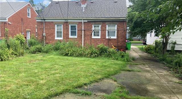 Photo of 1490 E 195th St, Euclid, OH 44117
