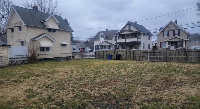 Photo of 1610 Crestline Ave, Cleveland, OH 44109