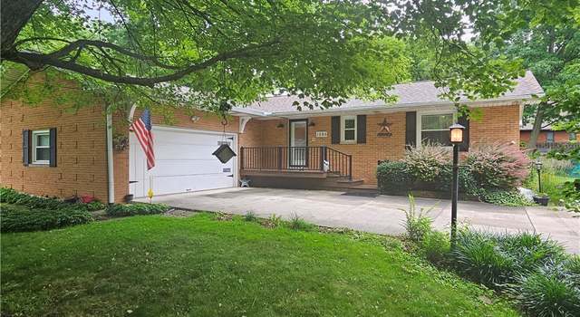 Photo of 1595 Sackett Hills Dr, Akron, OH 44313