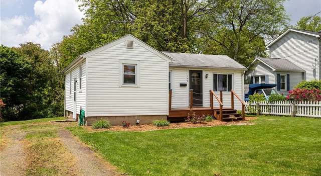 Photo of 140 3rd St, Wadsworth, OH 44281