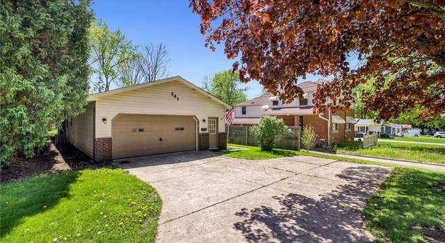 Photo of 241 W Good Ave, Wadsworth, OH 44281