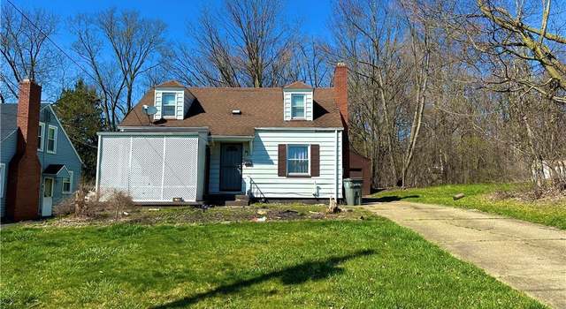 Photo of 464 W Hylda Ave, Youngstown, OH 44511