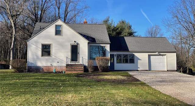 Photo of 5972 Crossview Rd, Seven Hills, OH 44131