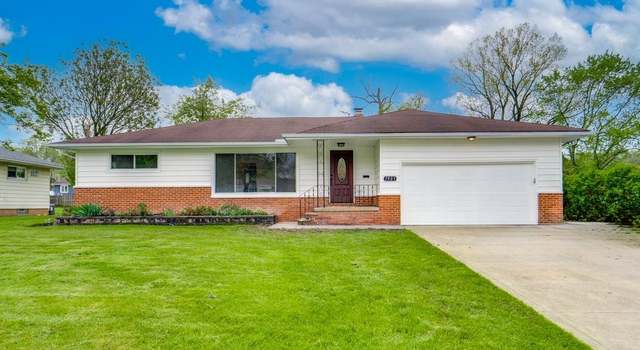Photo of 7905 Craigleigh Dr, Parma, OH 44129