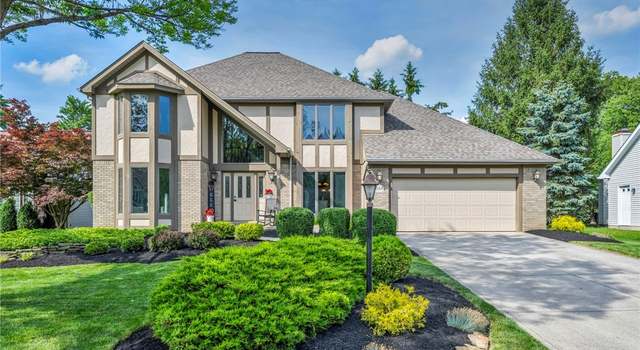 Photo of 19544 Echo Dr, Strongsville, OH 44149