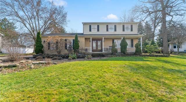 Photo of 1009 Palmetto Dr, Hubbard, OH 44425