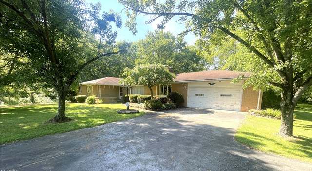 Photo of 6965 Amy Boyle Rd NE, Brookfield, OH 44403