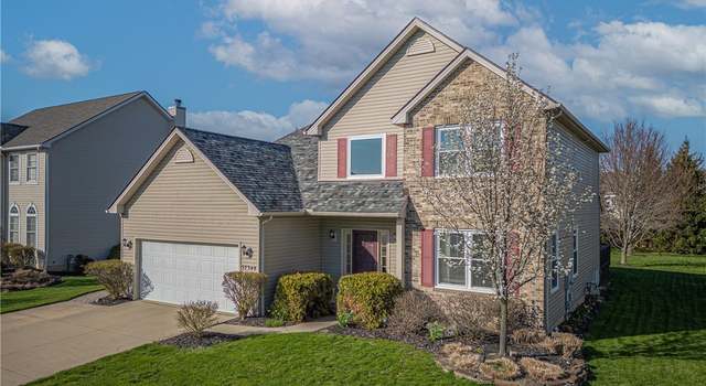 Photo of 27348 Maurer Dr, Olmsted Township, OH 44138
