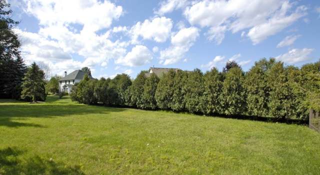 Photo of 35334 Livingston Dr, Avon, OH 44011