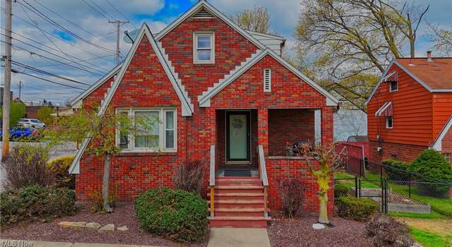 Photo of 18 E Friend St, Columbiana, OH 44408