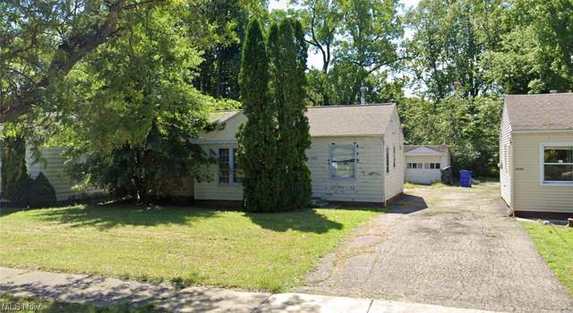Photo of 2028 N Green Rd, Cleveland, OH 44121