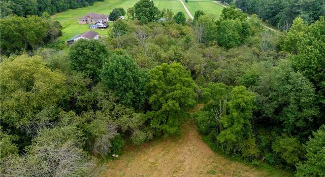 Photo of 2826 Pontius St NE, Hartville, OH 44632