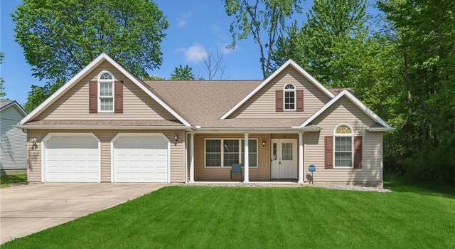 Photo of 98 Rockaway Dr, Roaming Shores, OH 44085