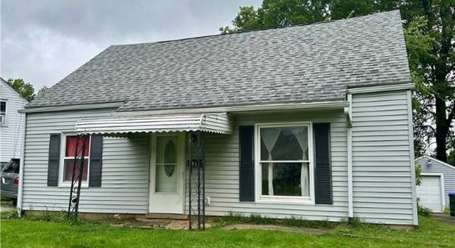 Photo of 1916 Victoria St, Cuyahoga Falls, OH 44221