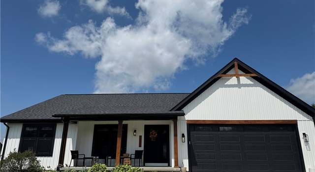 Photo of 1021 Firman Dr SW, Sugarcreek, OH 44681