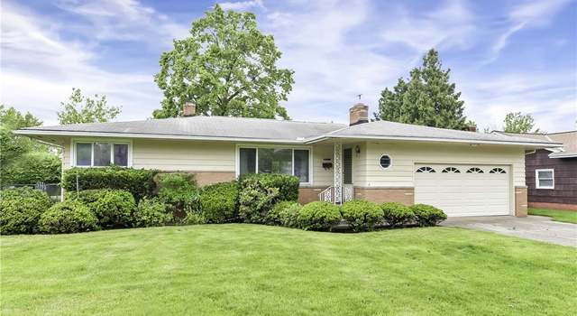 Photo of 13830 Cherokee Trl, Middleburg Heights, OH 44130