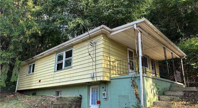 Photo of 7 Washington St, Newell, WV 26050