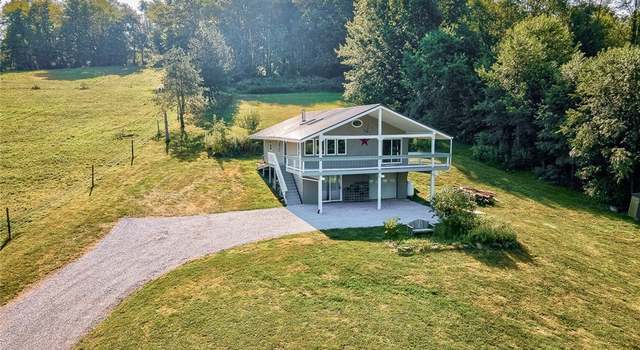 Photo of 3067 Arbor Rd NE, Carrollton, OH 44615