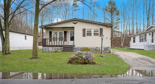 Photo of 39 Cardinal Dr, Hiram, OH 44234