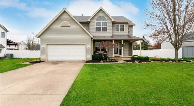Photo of 497 Golden Russett Blvd, Amherst, OH 44001