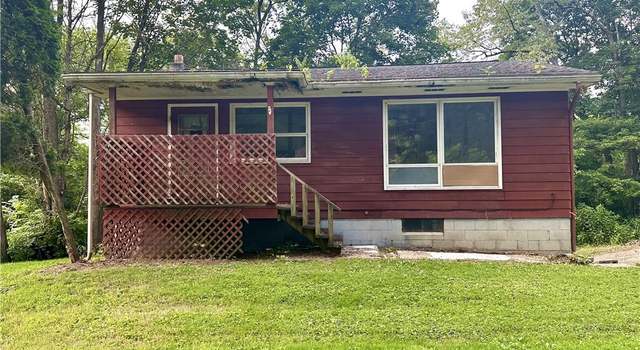 Photo of 106 Mckenzie Ave, Wellsburg, WV 26070