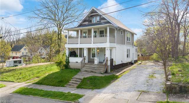 Photo of 636-638 Fern St, Akron, OH 44307