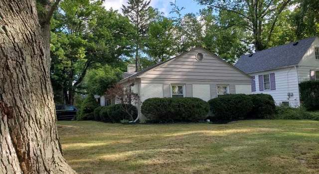 Photo of 415 Upland Rd, Bay Village, OH 44140