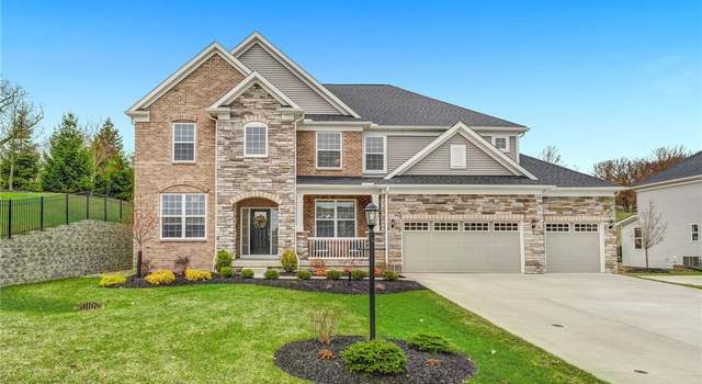 Photo of 7214 Hawthorn Trce, Independence, OH 44131