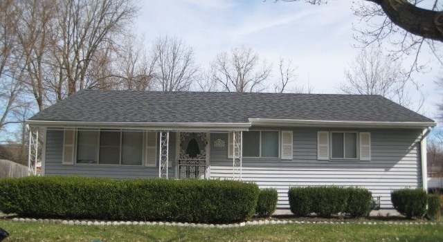 Photo of 1329 Barcelona Dr, Akron, OH 44313