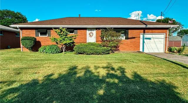 Photo of 304 Stone Rd, Belpre, OH 45714