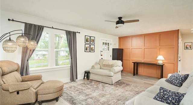 Photo of 4134 Lake Vista Rd, Akron, OH 44319