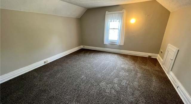 Photo of 102 Canal St E, Navarre, OH 44662