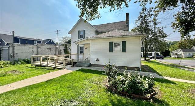 Photo of 102 Canal St E, Navarre, OH 44662