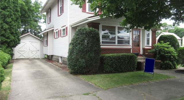 Photo of 1015 N Cross St, Dover, OH 44622